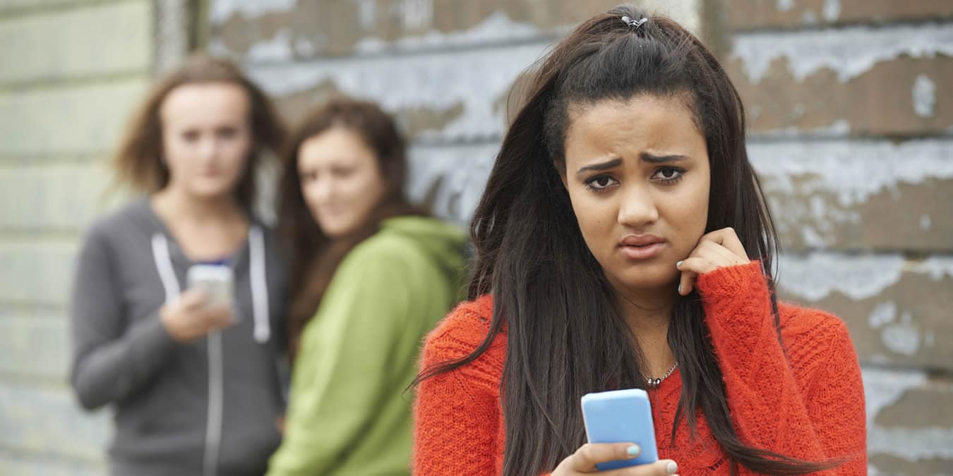 Sexting internet safety, dangers of sexting, smart phone sexting Sexting internet safety, dangers of sexting, smart phone sexting